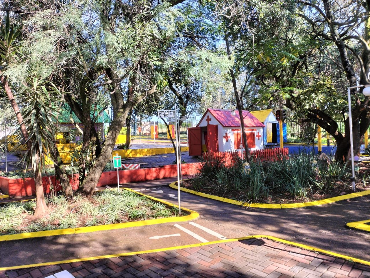Road markings and traffic signs through the Mini-Town