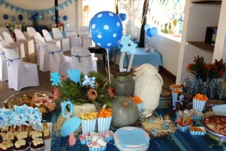 Kitchen or stork tea at Rocky Ridge