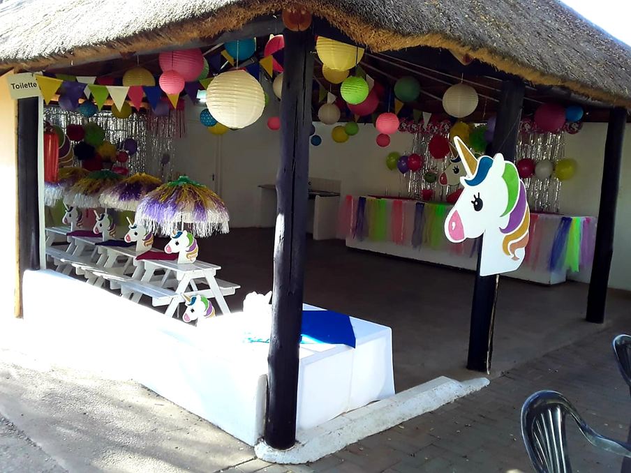 Thatched Mini-Town Lapa decorated for a unicorn birthday party